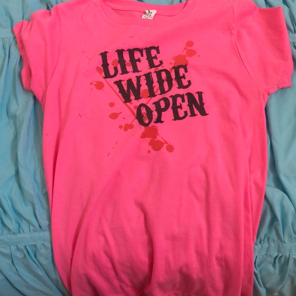 T-shirt